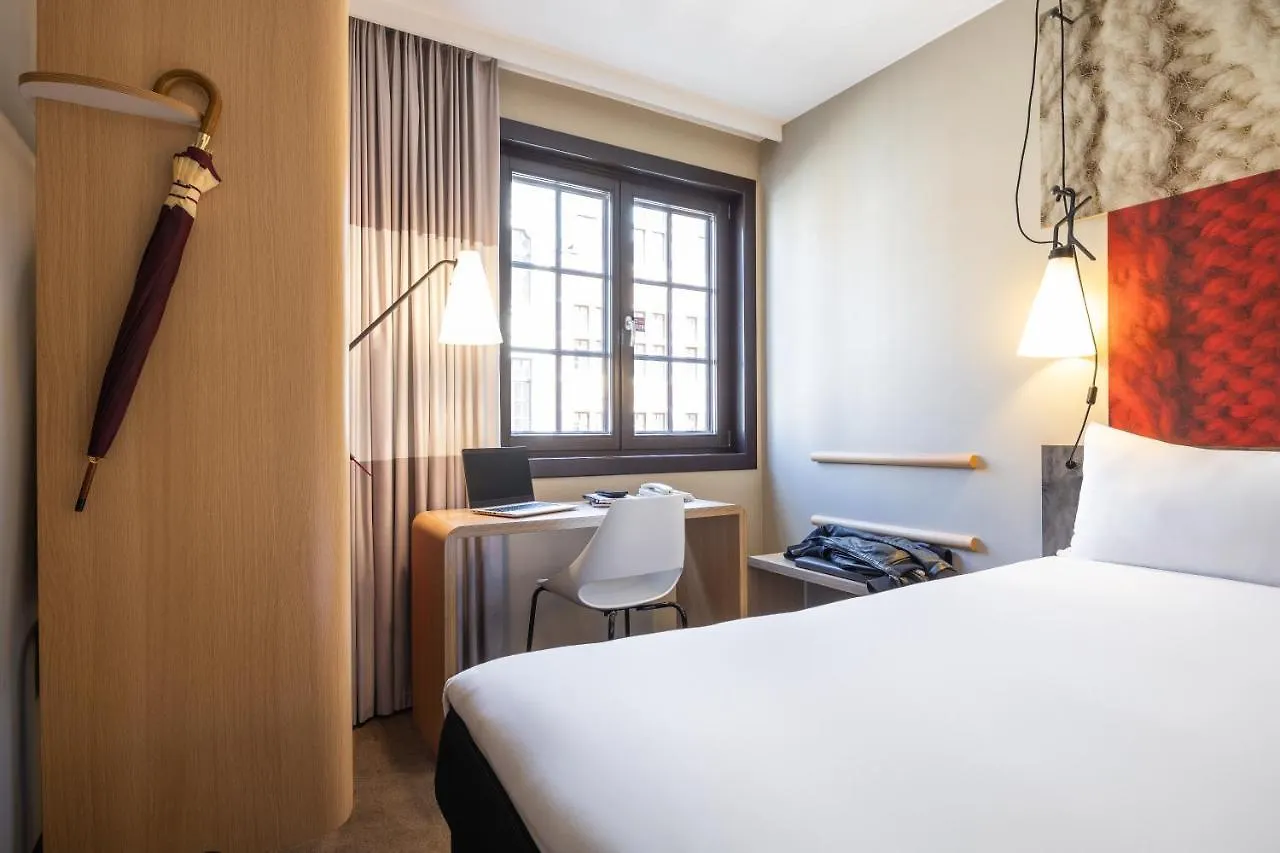 Ibis Hotel Brussels Off Grand'Place 3*,  Belçika