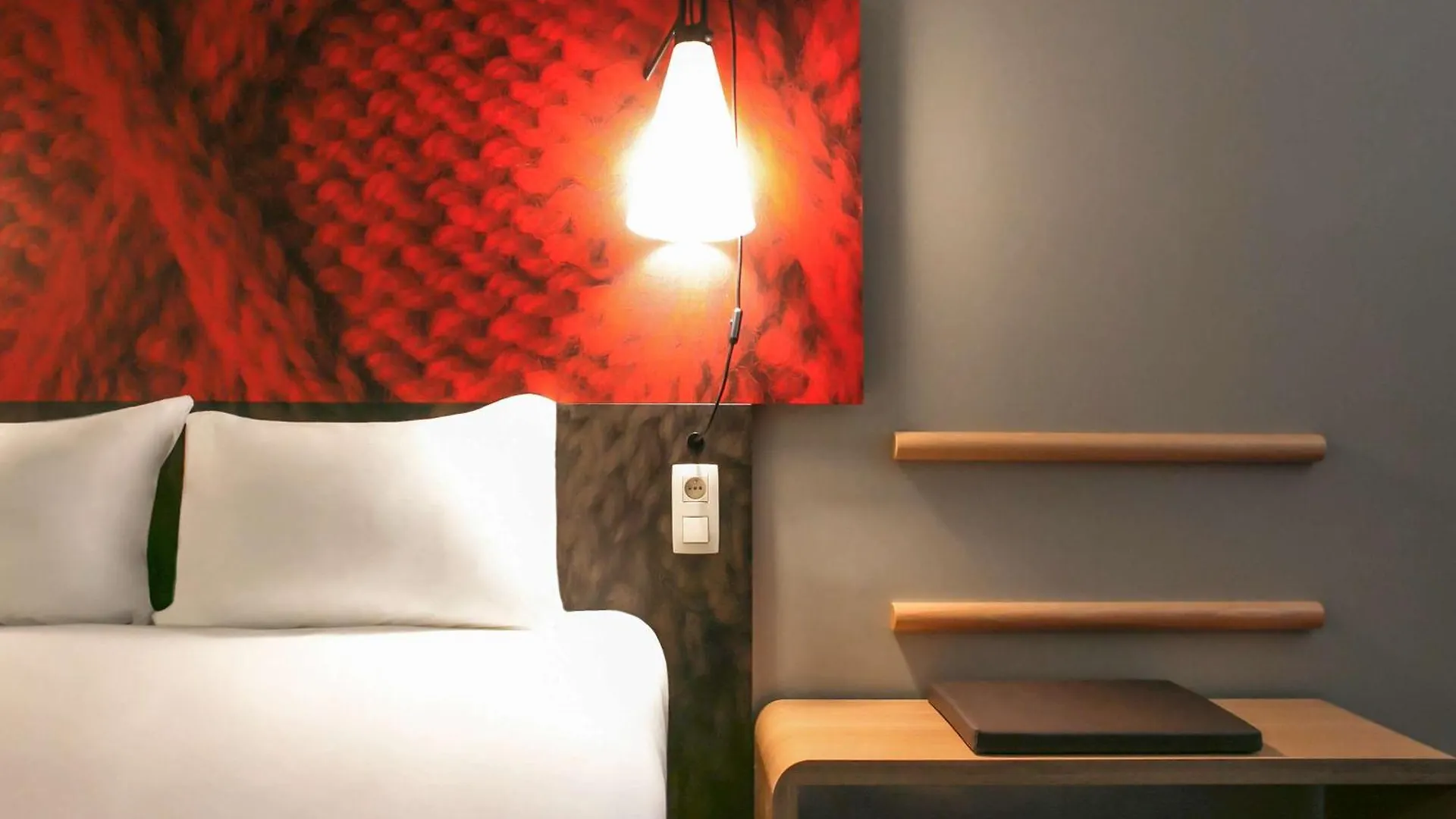 Ibis Hotel Brussels Off Grand'Place 3*,
